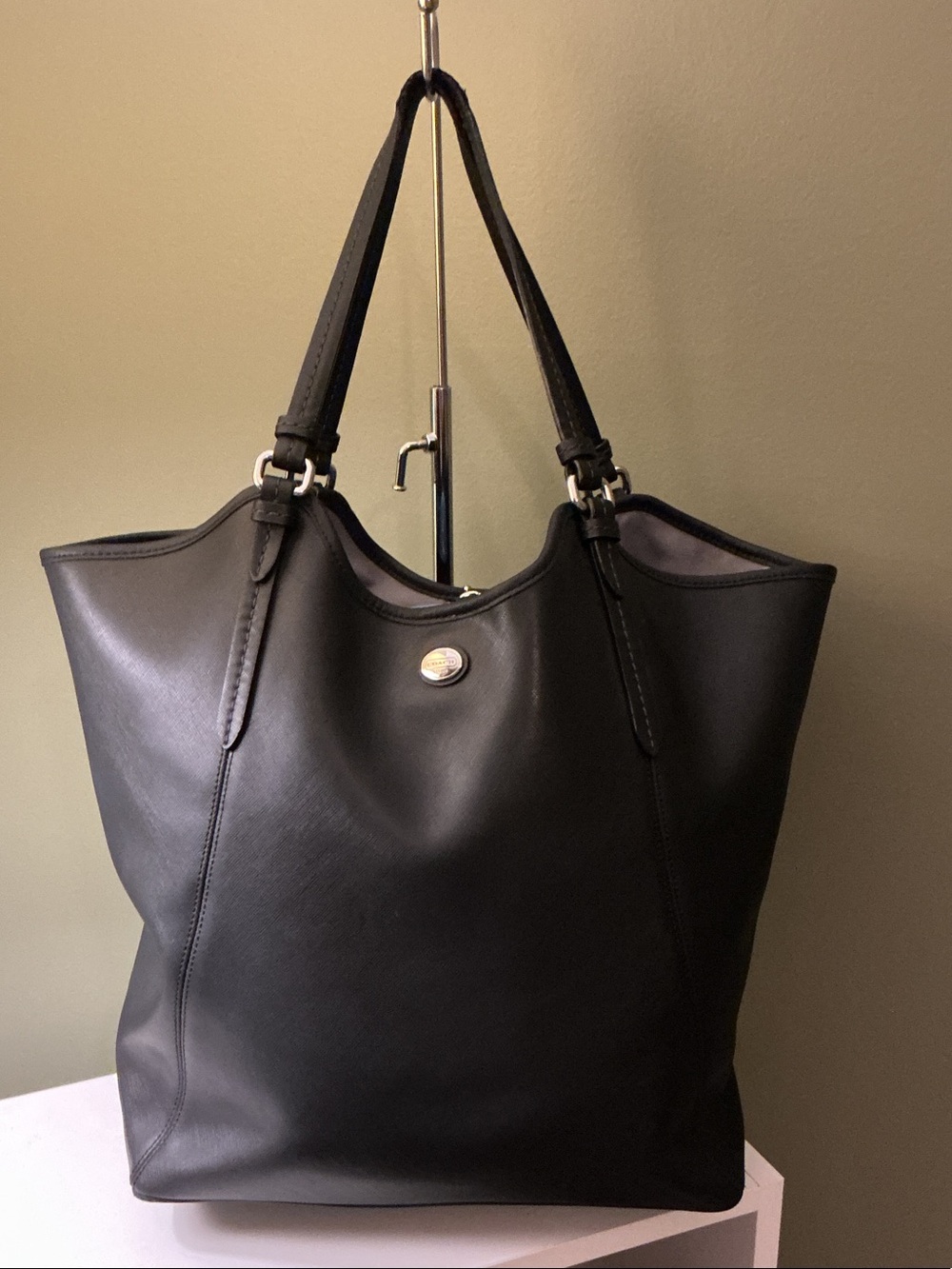 Coach Peyton Black Saffiano Leather Tote Bag Silver Hardware Gray Interior EUC